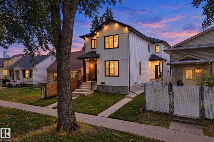 Property Photo:  11320 91 St. NW  AB T5B 4B4 