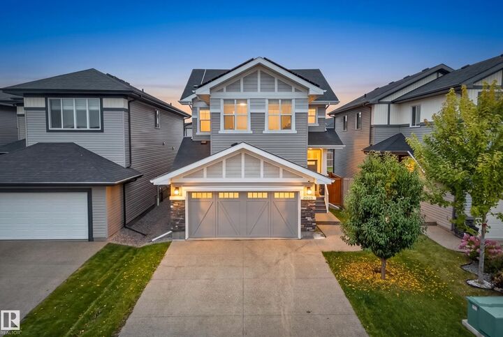 Property Photo:  20503 99 Avenue NW  AB T5T 7L5 