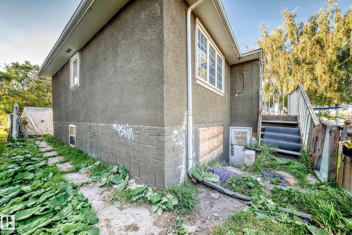 Property Photo:  12440 82 Street NW  AB T5B 2X4 