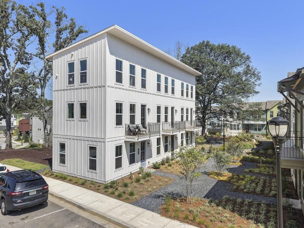 Property Photo: 496 Burroughs Street SE GA 30315