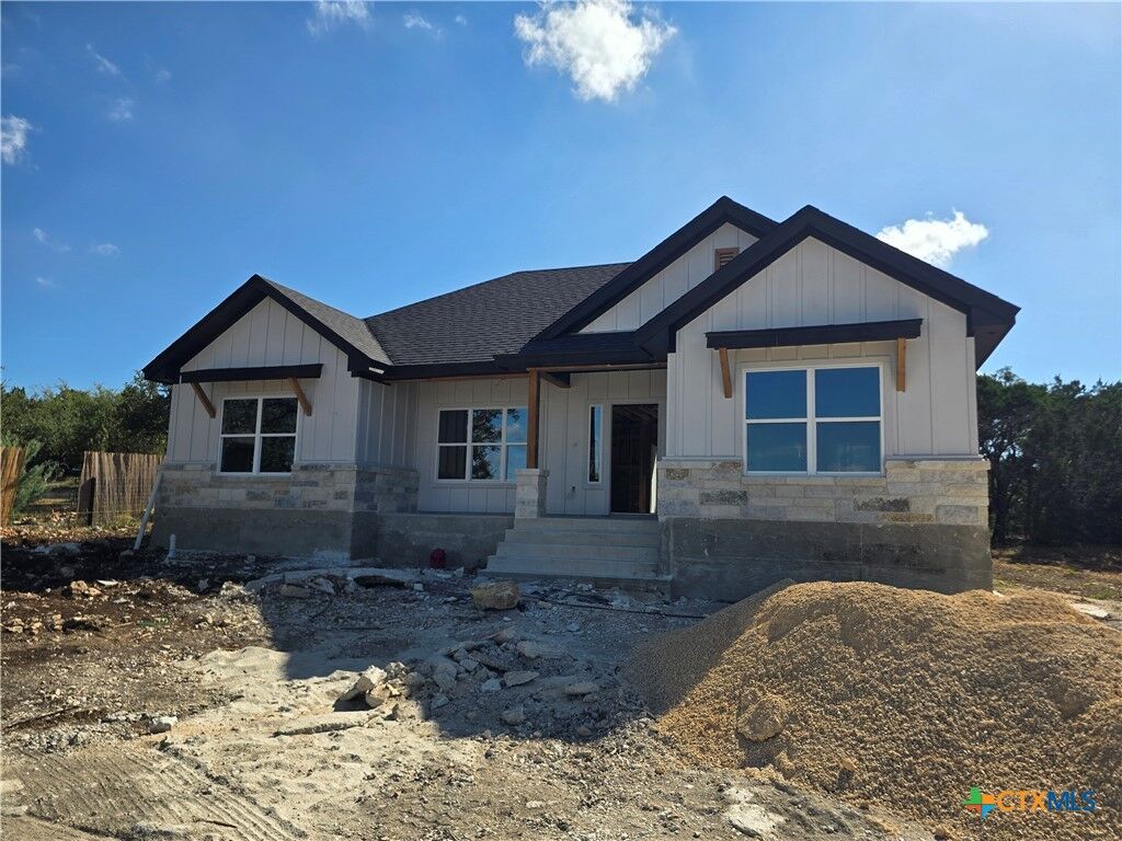Property Photo: 1221 Lasso Loop TX 78133