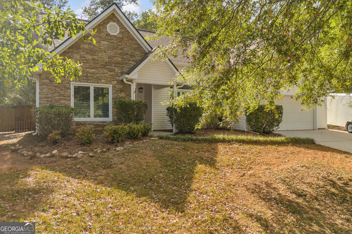 Property Photo:  80 Berkshire Keep  GA 30016 