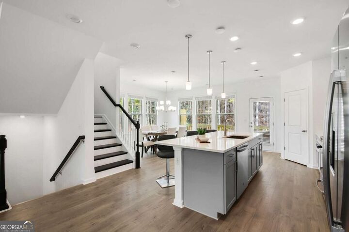 Property Photo:  1546 Halstead Place 1546  GA 30024 