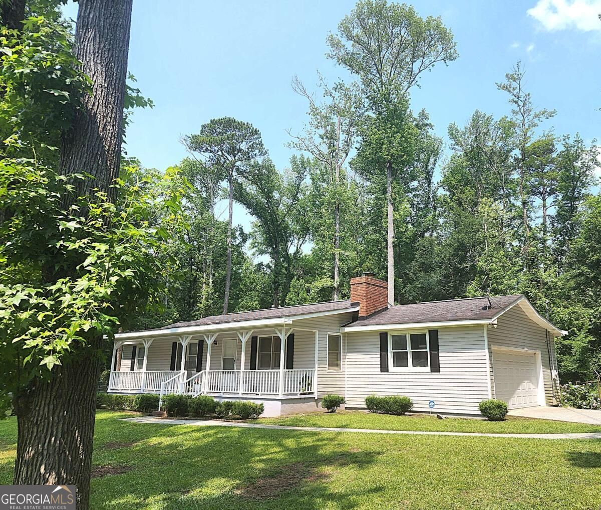 Property Photo:  1129 Sandy Beach Drive  GA 31220 