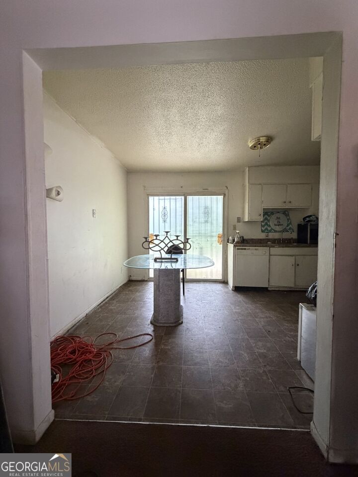 Property Photo:  79 Peyton Place SW  GA 30311 