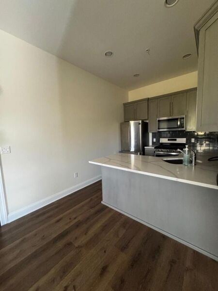 Property Photo:  183 Garibaldi Ave 311  NJ 07644 