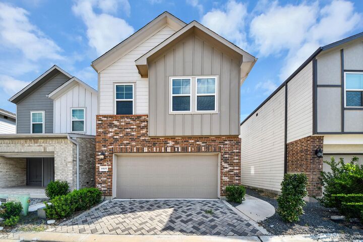 Property Photo:  8505 Rising Stream Drive  TX 77063 