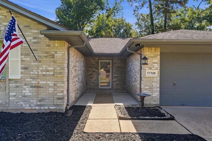 Property Photo:  17706 Typhoon Way  TX 77532 
