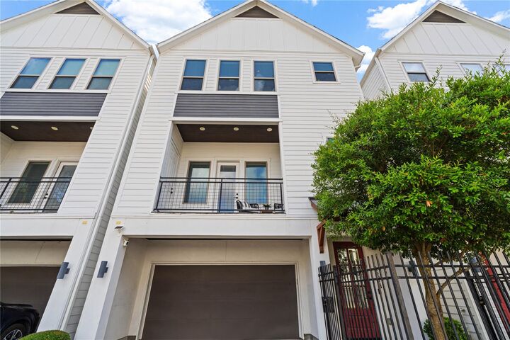 Property Photo: 1502 Nashua Street B TX 77008