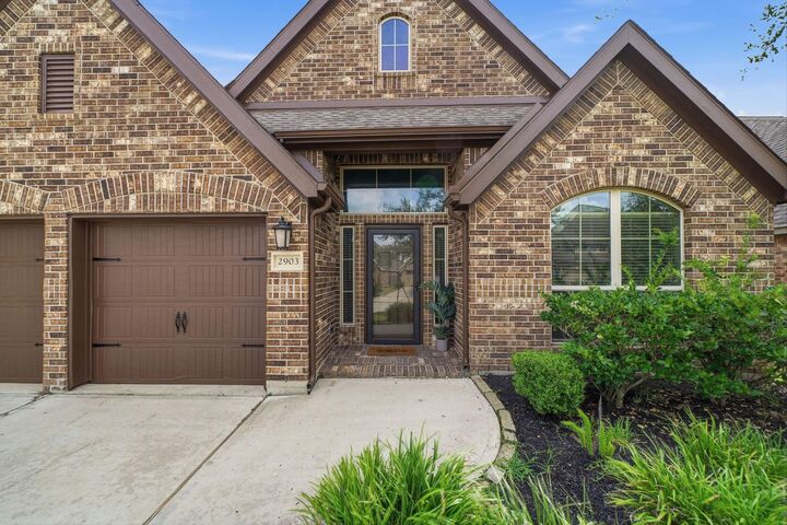 Property Photo: 2903 Thornridge Bend Court TX 77584