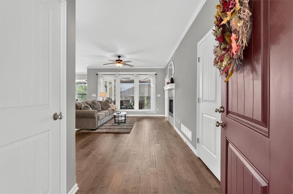 Property Photo: 310 Crestview Court MO 64083