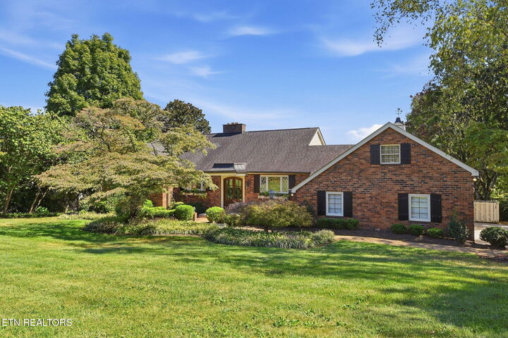 Property Photo: 7008 Wellington Drive TN 37919