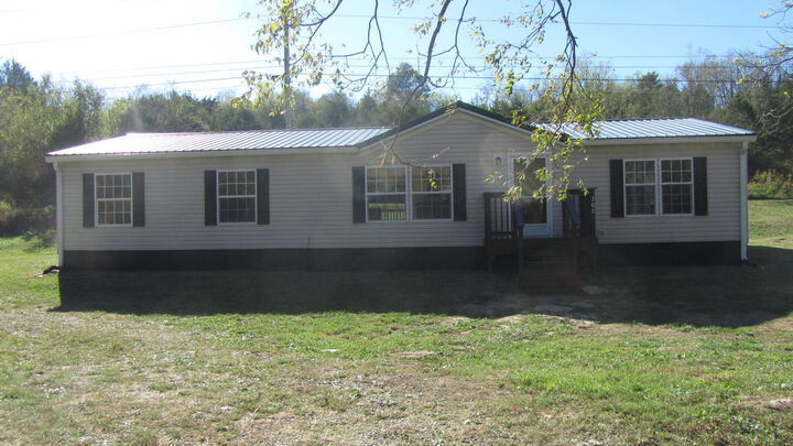 Property Photo:  305 Gills Branch Road  KY 40359 