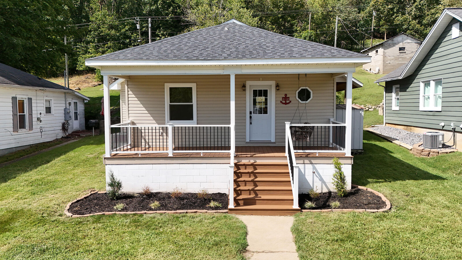 Property Photo:  1414 Lake Barkley Drive  KY 42055 