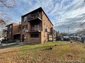 Property Photo:  2000 Tillotson Avenue  NY 10475 