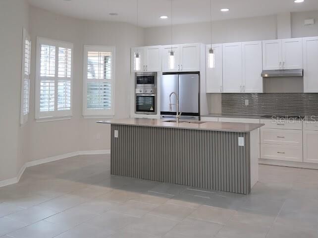 Property Photo: 13183 Woodford Street FL 32832