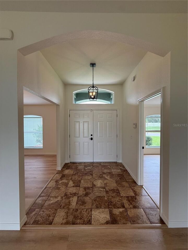 Property Photo:  2888 Stonewood Circle  FL 33810 