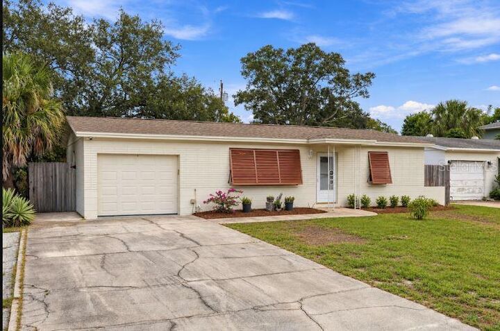 Property Photo:  10473 Cirimoya Lane  FL 33772 