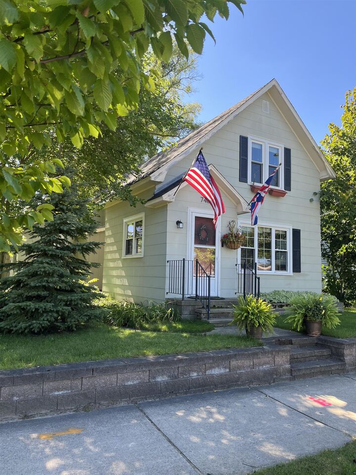 Property Photo:  746 Hannah Avenue  MI 49686 