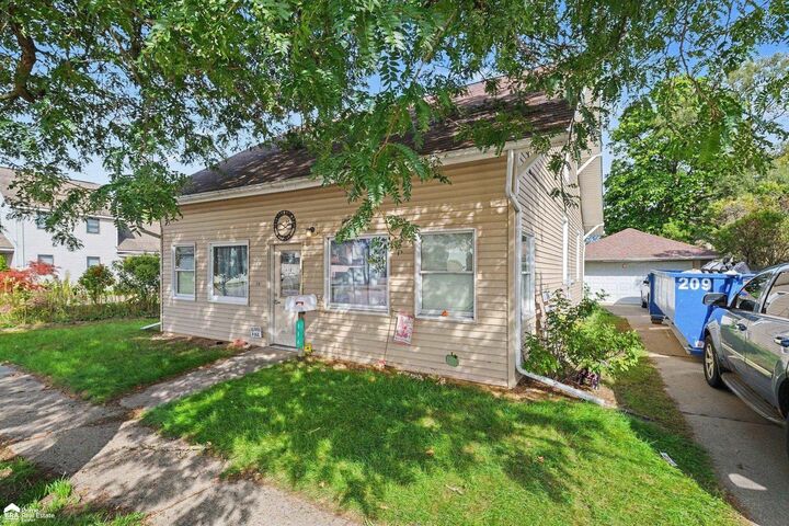 Property Photo:  116 Griffes Street  MI 48420 