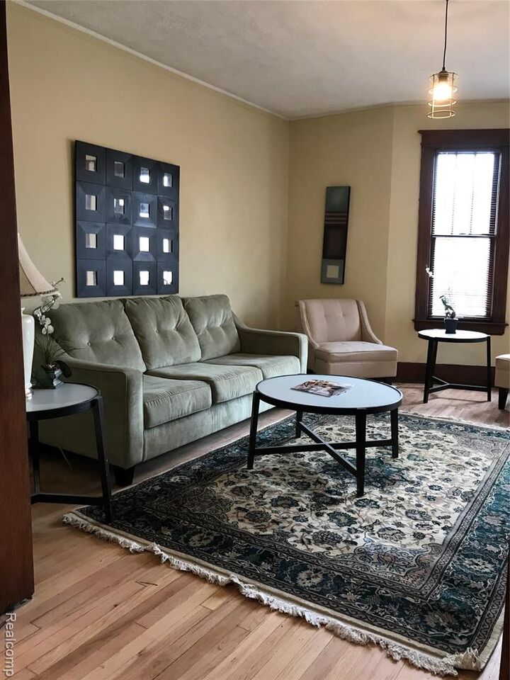Property Photo:  840 Pingree Street  MI 48202 1940 