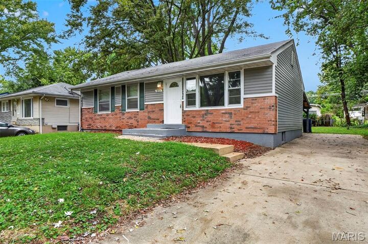 Property Photo:  8513 Steve Avenue  MO 63042 