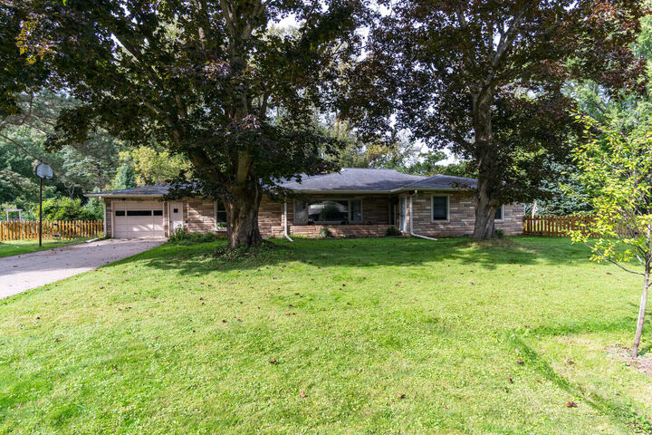 Property Photo: N1769 Birchview Rd WI 54601