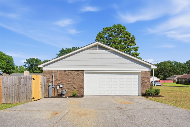 Property Photo:  6206 Kirby Downs Dr  TN 38115 