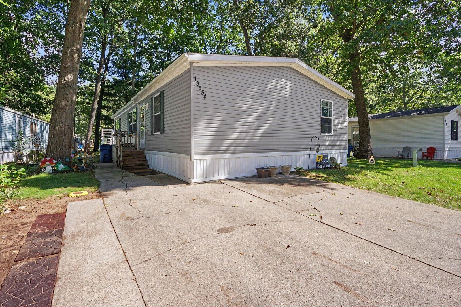 Property Photo:  13554 Pinewood Drive  MI 49417 