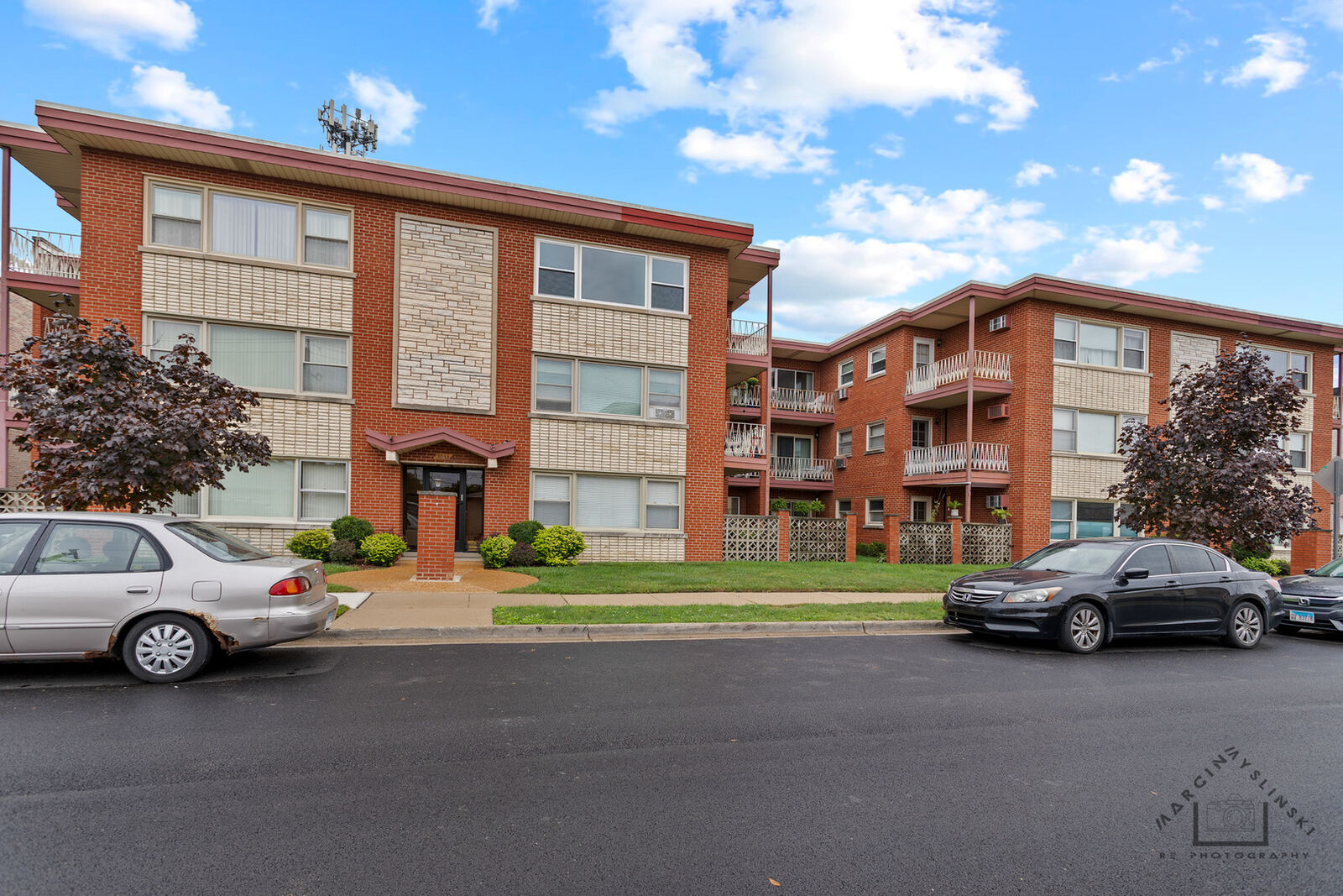 Property Photo:  3033 Paris Avenue 303  IL 60171 