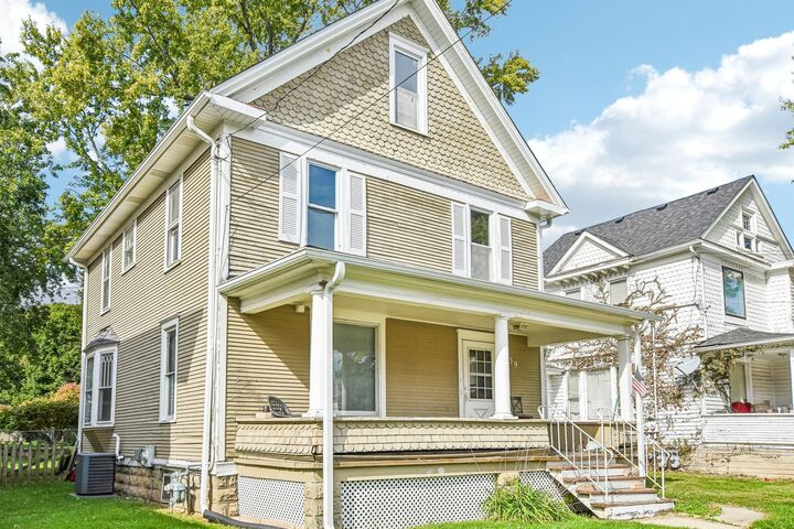 Property Photo:  439 5th Street  IL 60505 