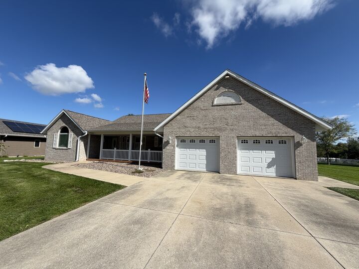 Property Photo:  485 Lions Drive  IL 61048 