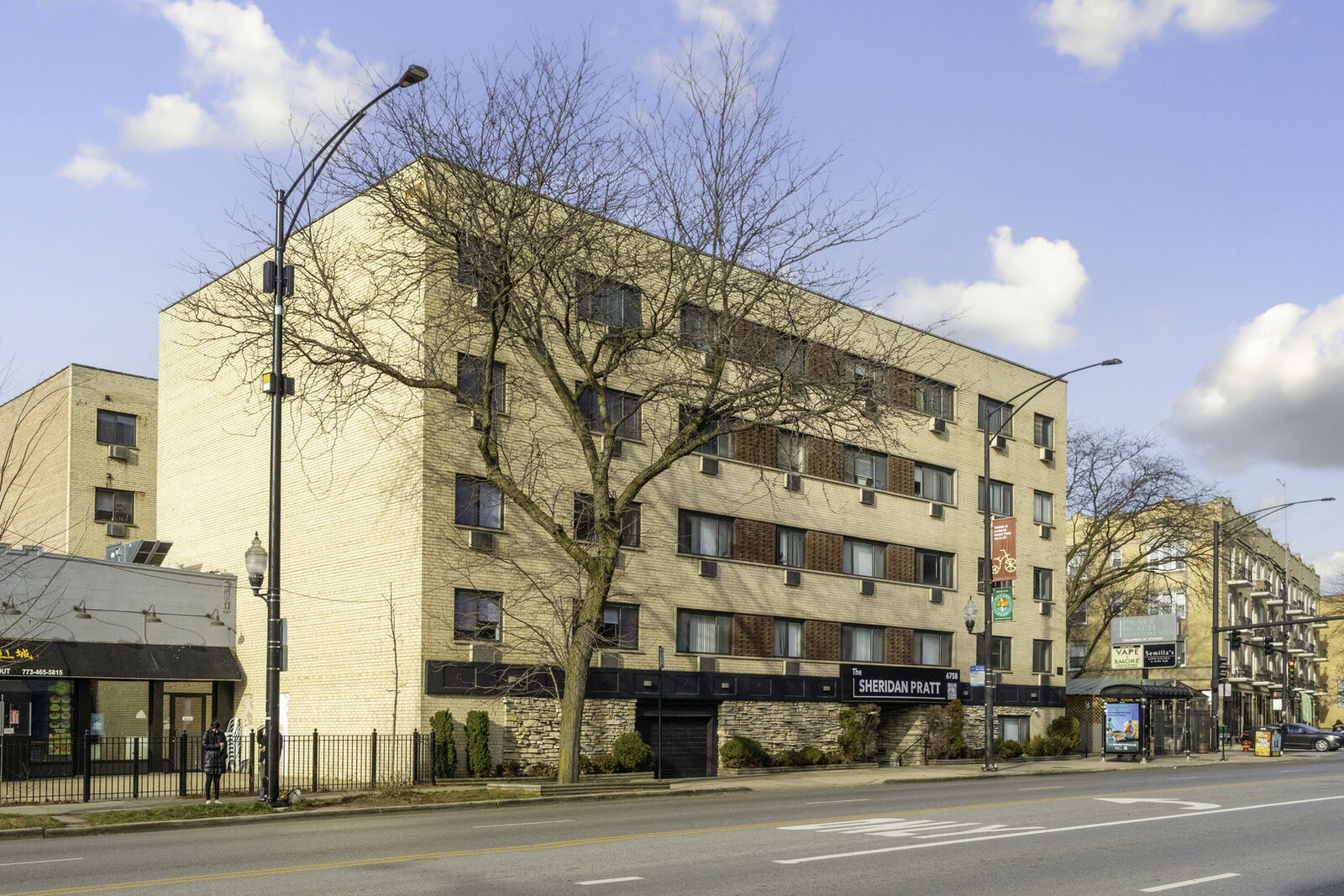Property Photo:  6758 N Sheridan Avenue 535  IL 60626 