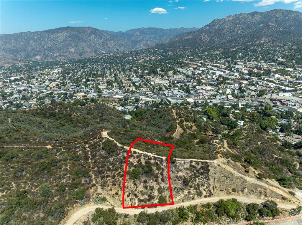 Property Photo:  7419 Verdugo Crestline Drive  CA 91042 