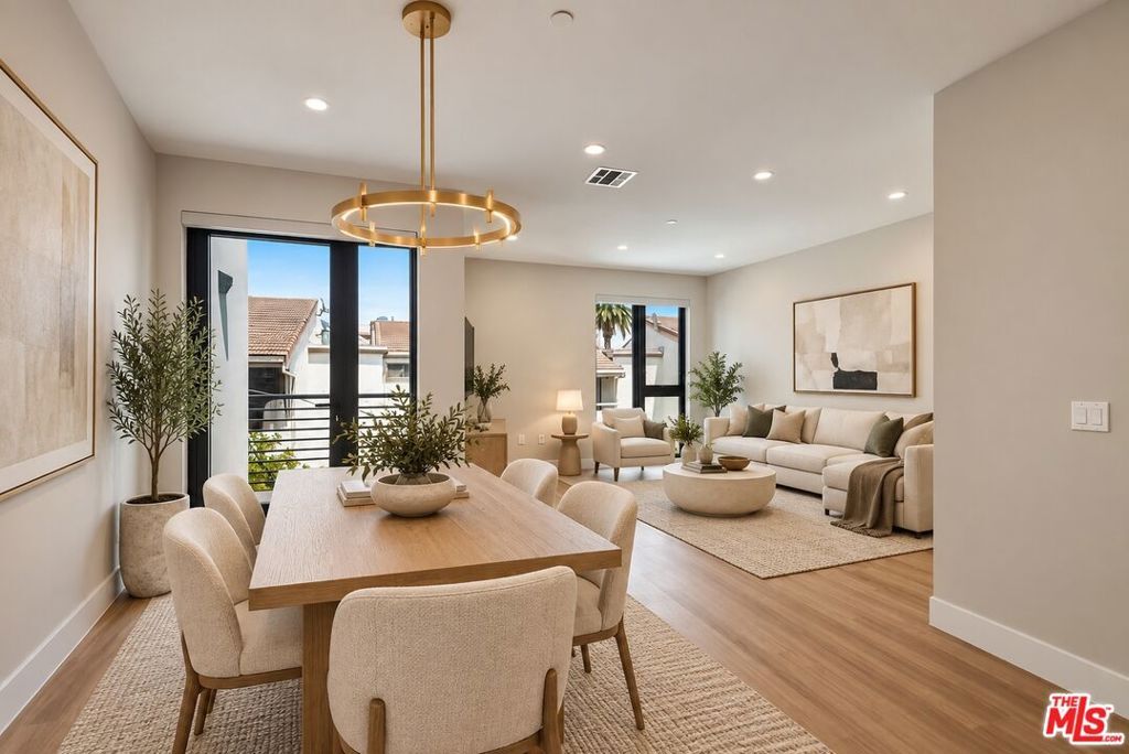 Property Photo: 1906 Overland Avenue 204 CA 90025