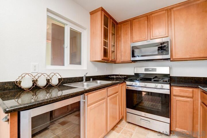 Property Photo:  526 Calle Montecito 140  CA 92057 