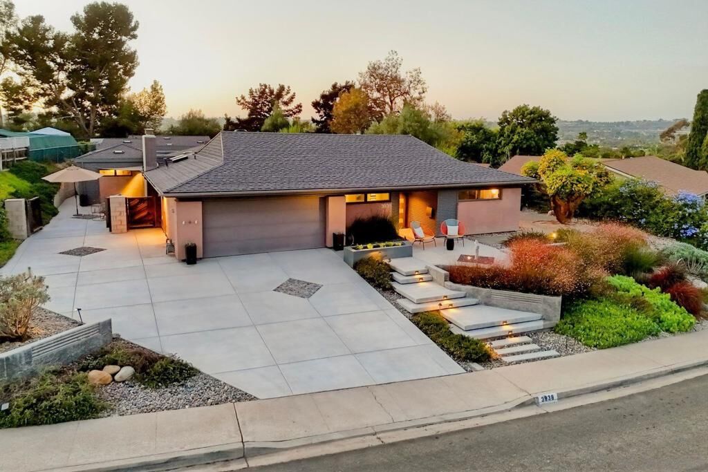 Property Photo:  3838 Bonita View  CA 91902 
