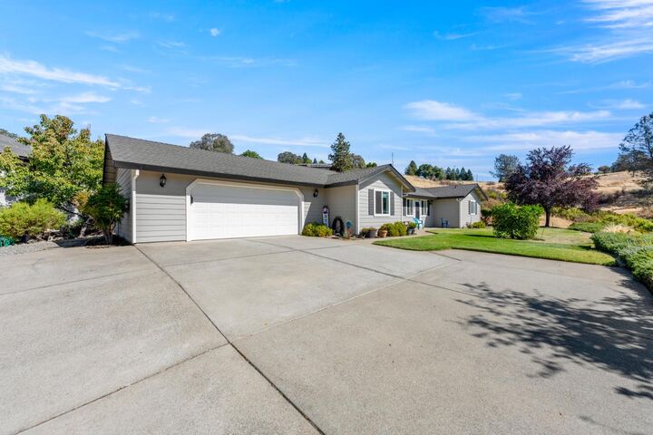 Property Photo:  3781 Cattle Drive  CA 95682 