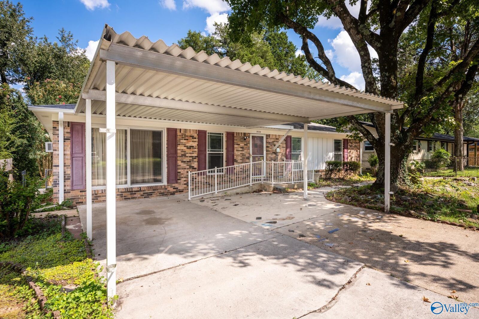 Property Photo:  2630 Thornhill Road  AL 35810 