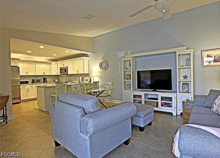 Property Photo:  6310 Royal Woods Drive  FL 33908 