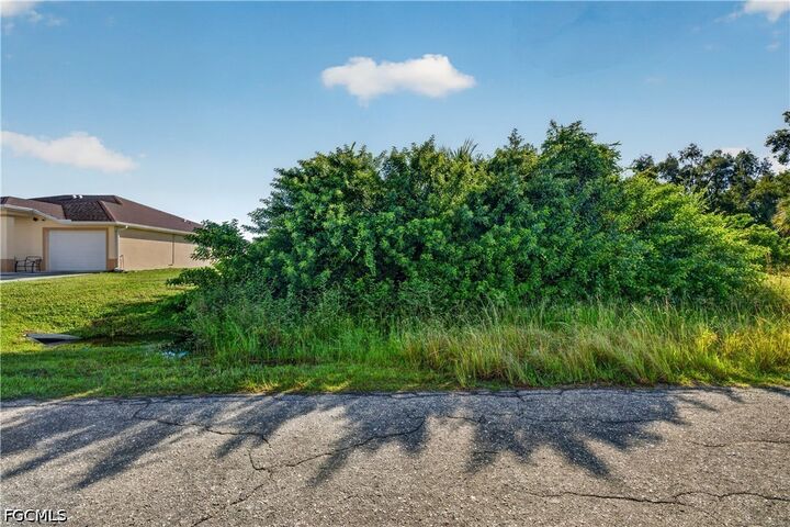 Property Photo: 133/135 Harry Avenue S FL 33973