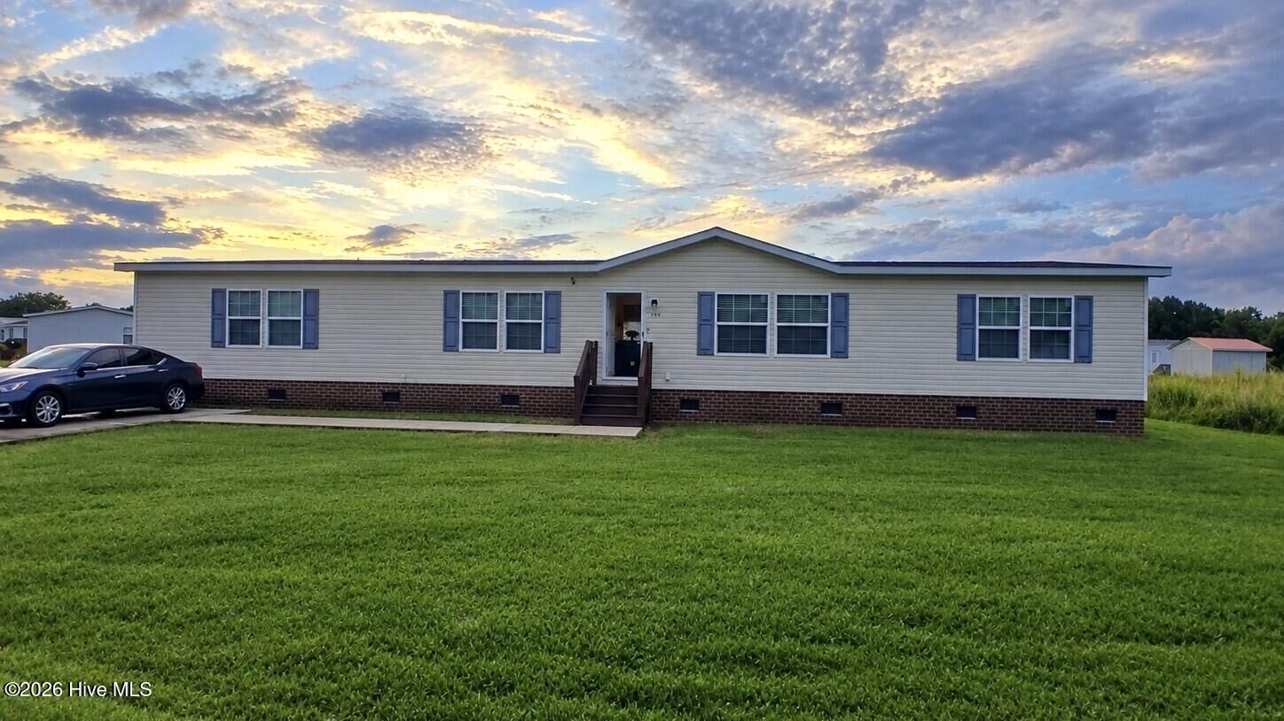 Property Photo:  910 McCaskill Drive  NC 28501 