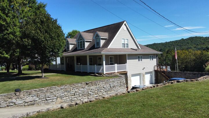 Property Photo: 665 Whippoorwill Lane KY 40363