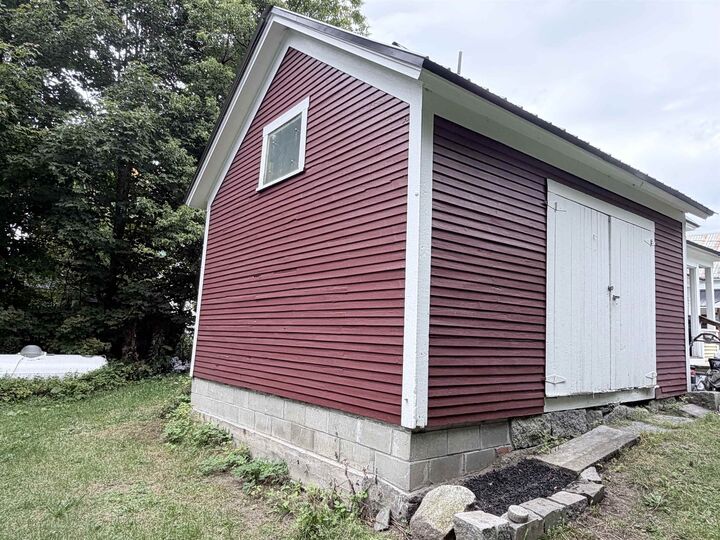 Property Photo:  28 Dale Street  VT 05843 