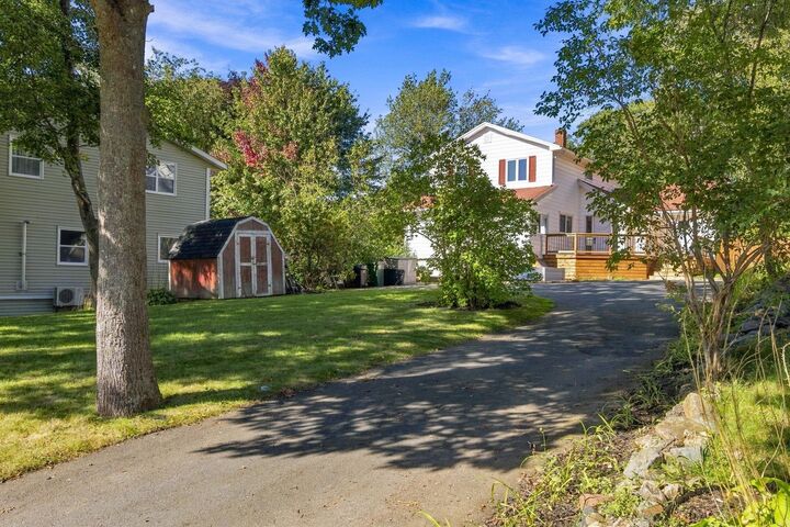 Property Photo:  17 Sunnydale Crescent  NS B4A 2S3 