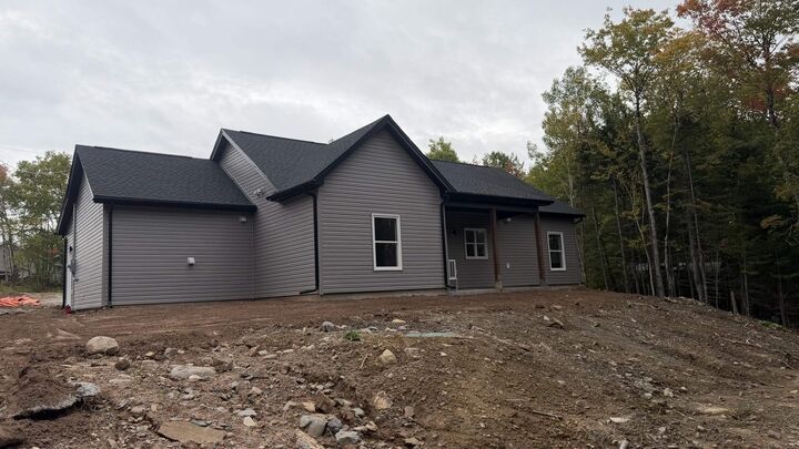 Property Photo:  83 Pinewood Drive  NS B0N 1Z0 