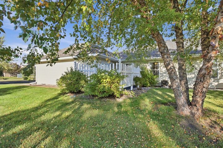 Property Photo: 1067 Blackbird Trail SW 8 MN 55350