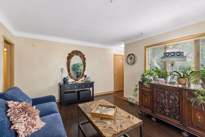 Property Photo:  1190 Ottawa Avenue  MN 55118 