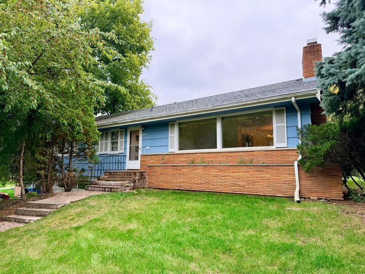 Property Photo: 4713 Virginia Ln MN 55424