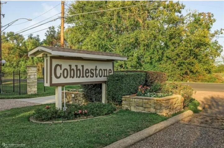 Property Photo: 267 Settlers Park Drive LA 71115